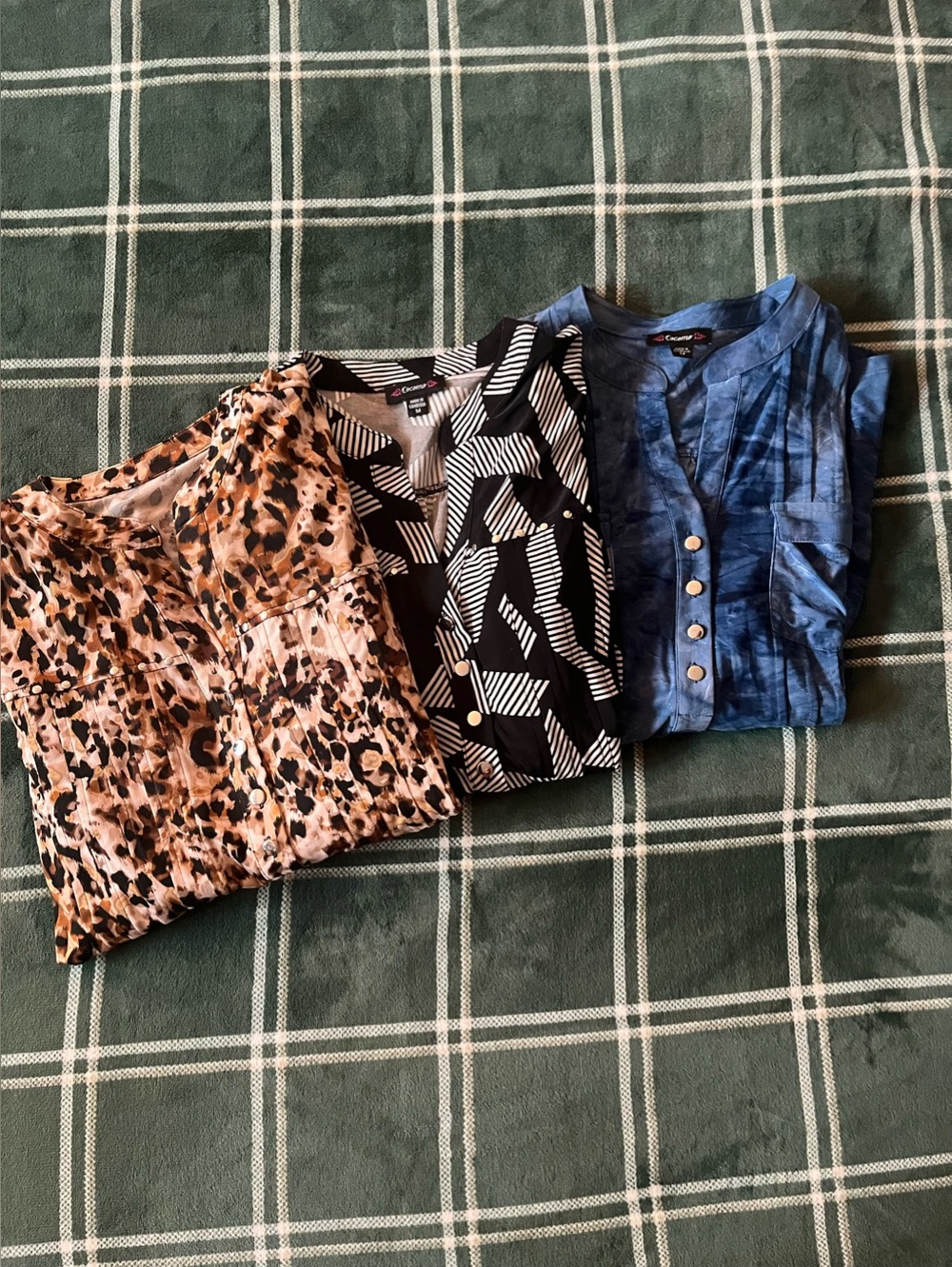 Cocomo Bundle of 3 Studded Button Artsy Shirts Size M